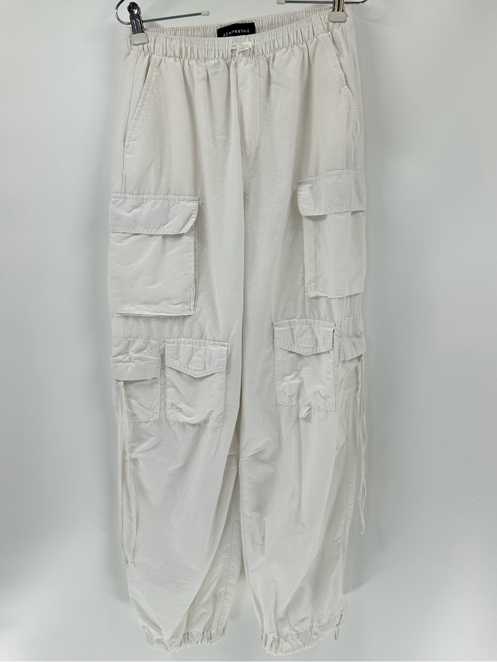 Aeropostale Parachute White Multi-Pocket Cargo Pants - Picture 15 of 15